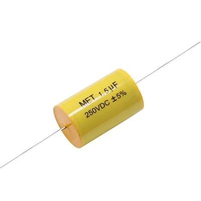 Condensator de film axial